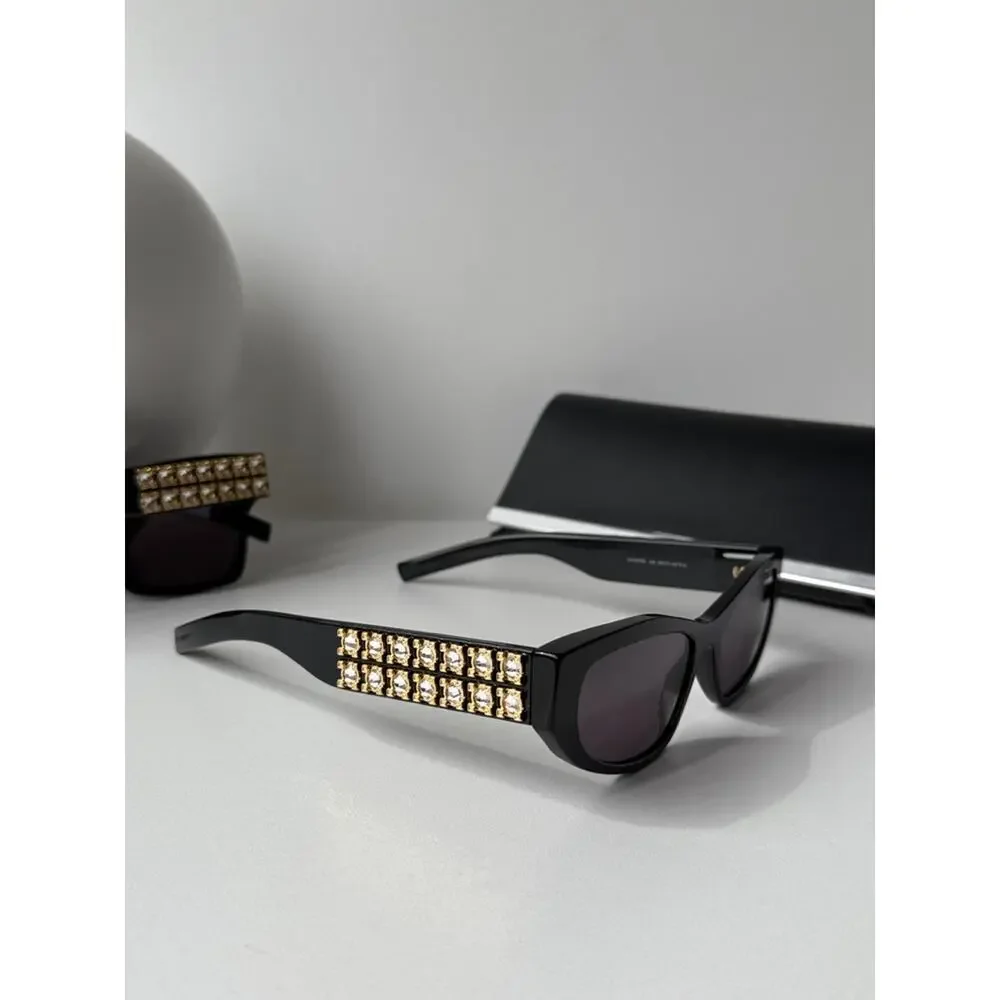 NEW Givenchy GV40078U Cat Eye Black Crystal Sunglasses $700 - Picture 4 of 6